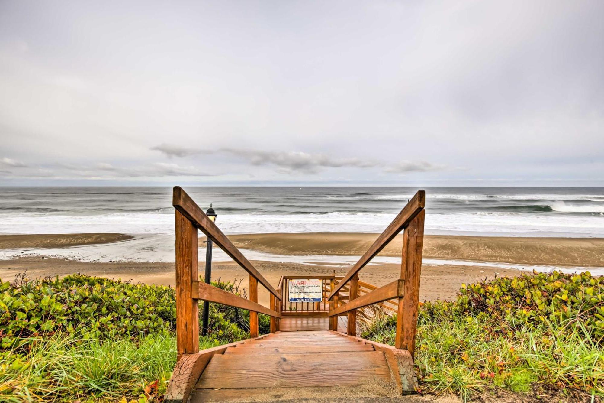 Beachfront Lincoln City Condo-Patio And Pool Access! Exterior foto